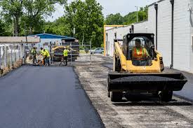 Best Driveway Snow Removal Preparation  in Edgecliff Village, TX